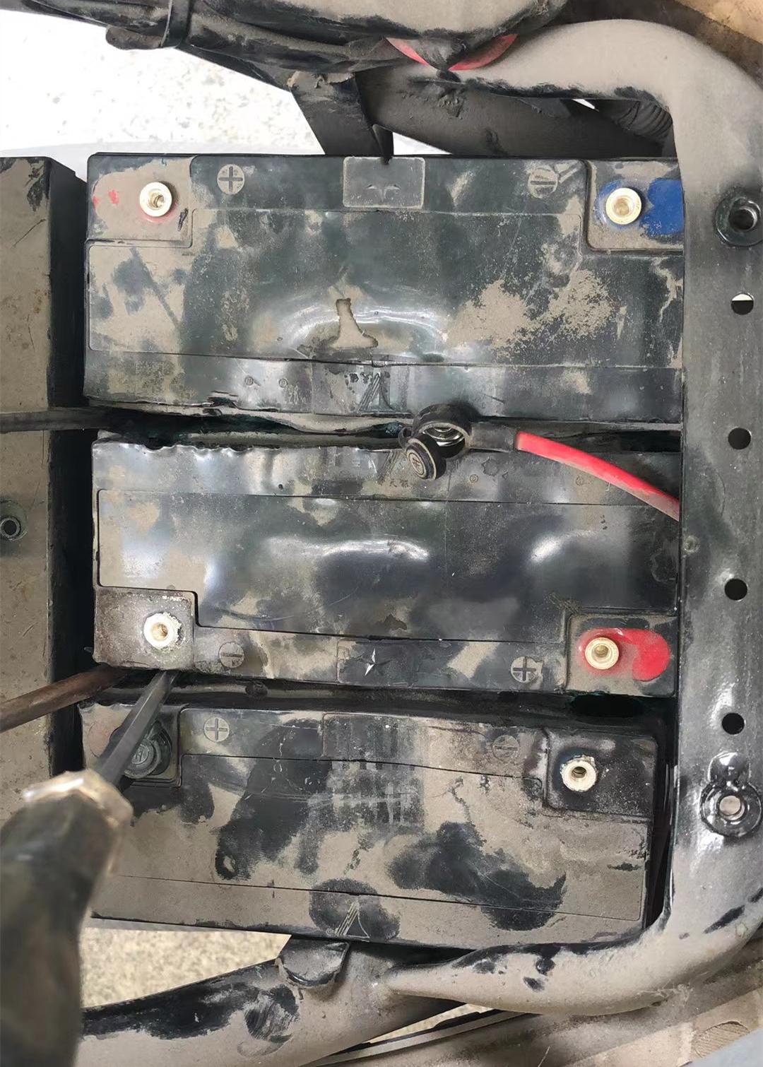 上门换电动车电瓶服务_上门电动电瓶换车多少钱_电动车上门换电瓶