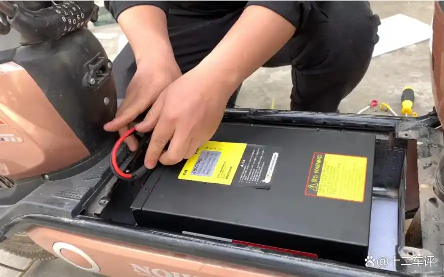 电车换个电池_电动车换汽车电池_电动车换电池