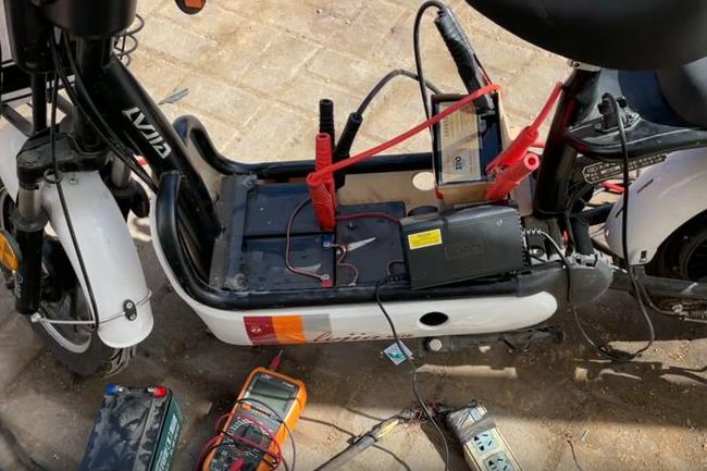 电瓶电池换车能用吗_换电瓶车电池_换电瓶的车